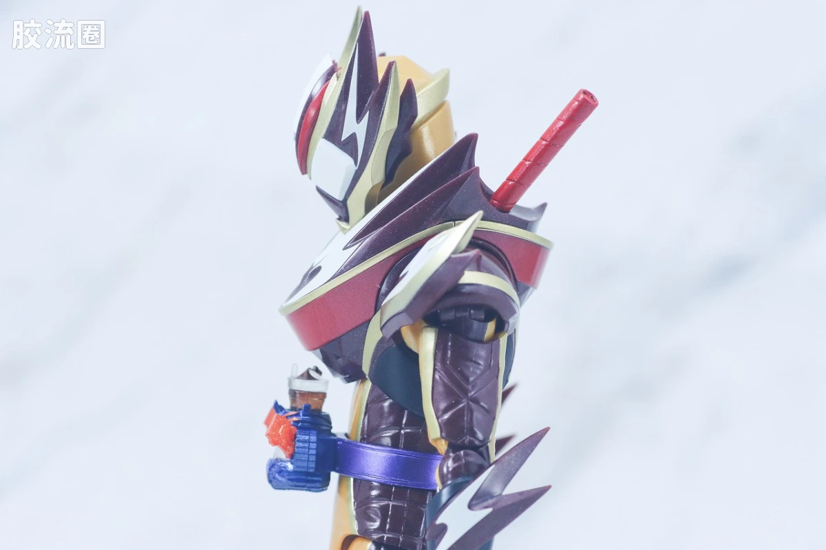 SHF 假面骑士限定版 假面骑士Valen/瓦伦 冰沙特装＆“松脆”效果配件套装 - 图片